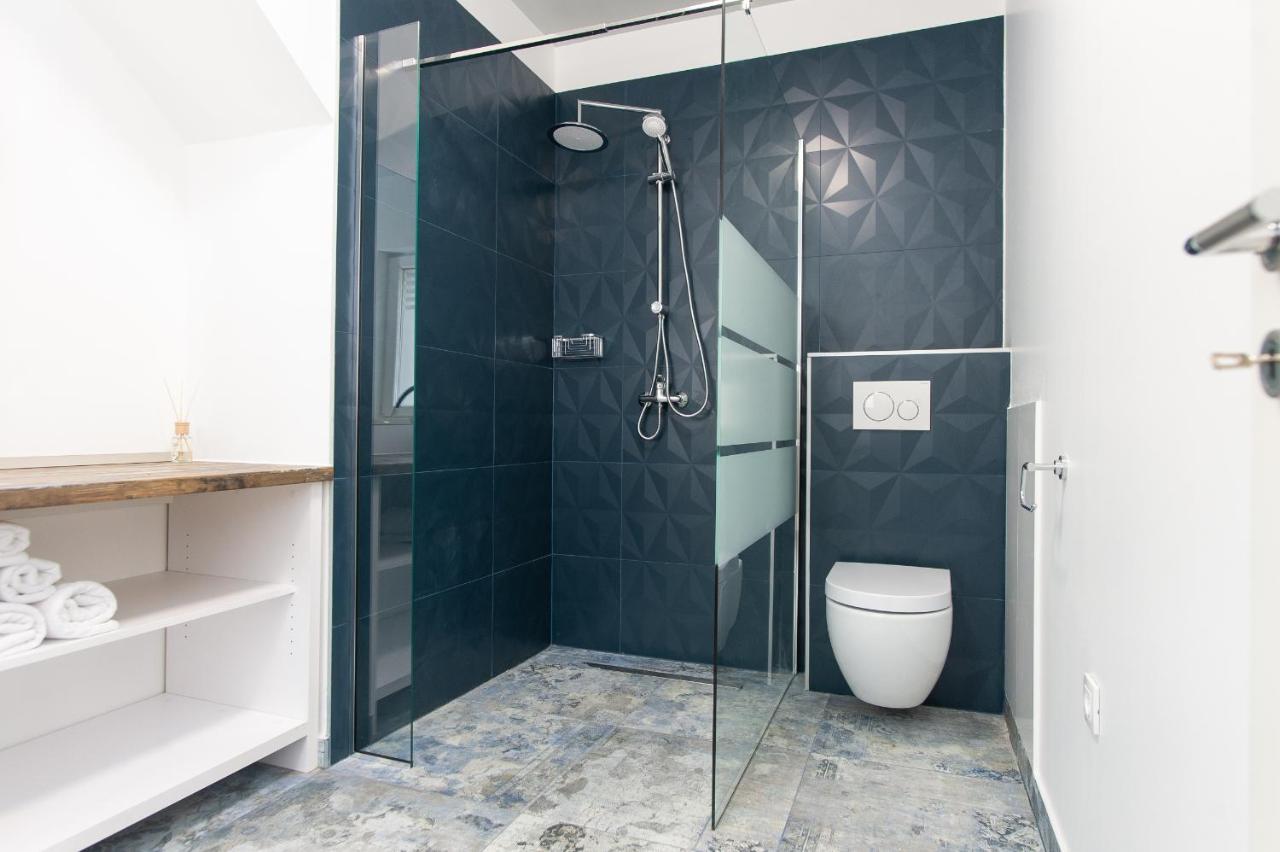Exclusive Villa Almissa With Swimming Pool And Sea View Lokva Rogoznica Exterior photo