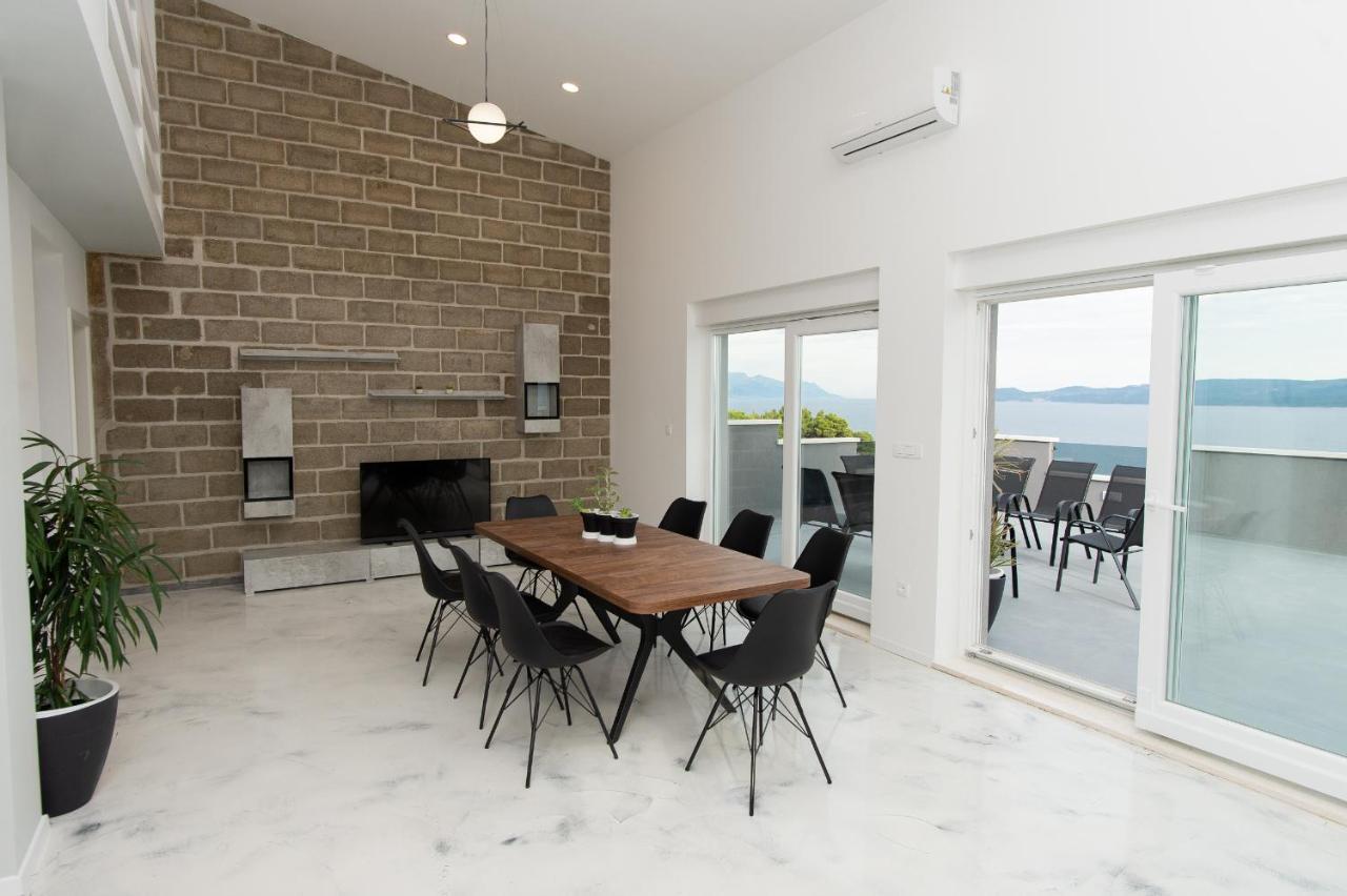 Exclusive Villa Almissa With Swimming Pool And Sea View Lokva Rogoznica Exterior photo