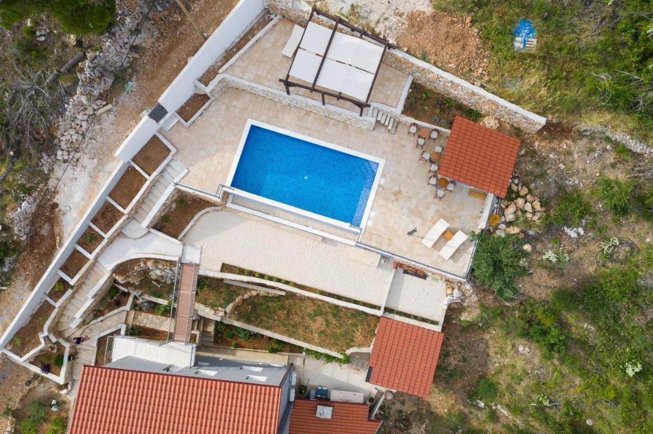 Exclusive Villa Almissa With Swimming Pool And Sea View Lokva Rogoznica Exterior photo